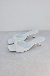 Pilar Heel White